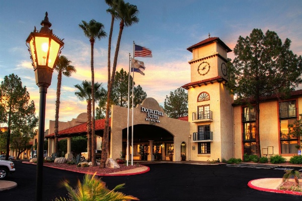 DoubleTree By Hilton Suites Tucson Airport image 1