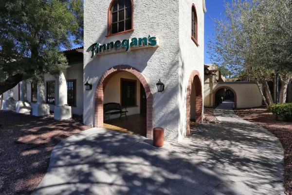 DoubleTree By Hilton Suites Tucson Airport image 19